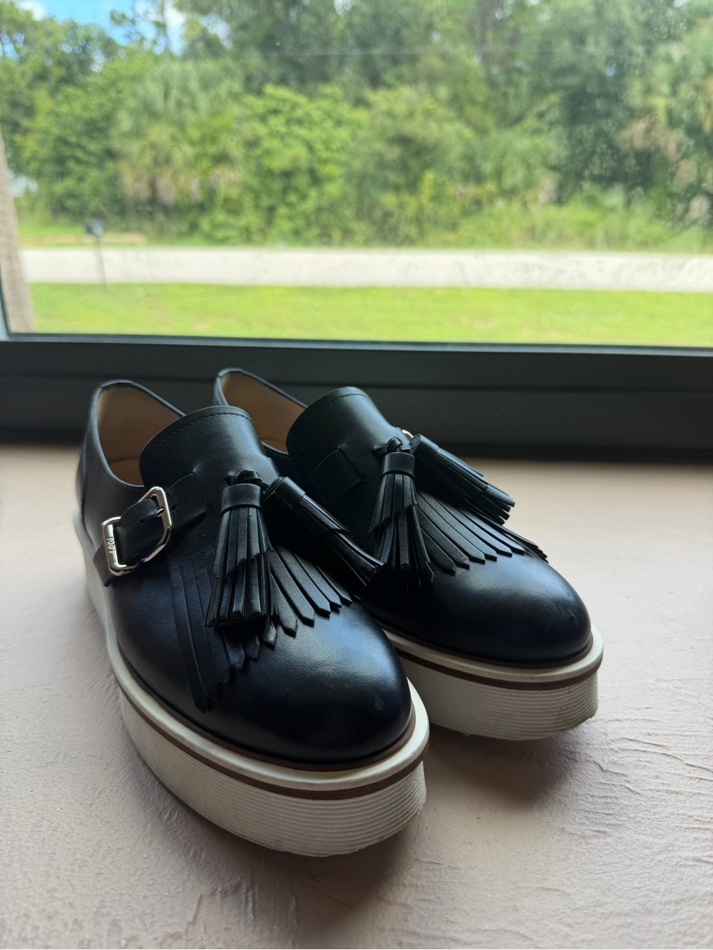 Tod's Kiltie Fringe Platform Loafers with tassel Size 38/ US8